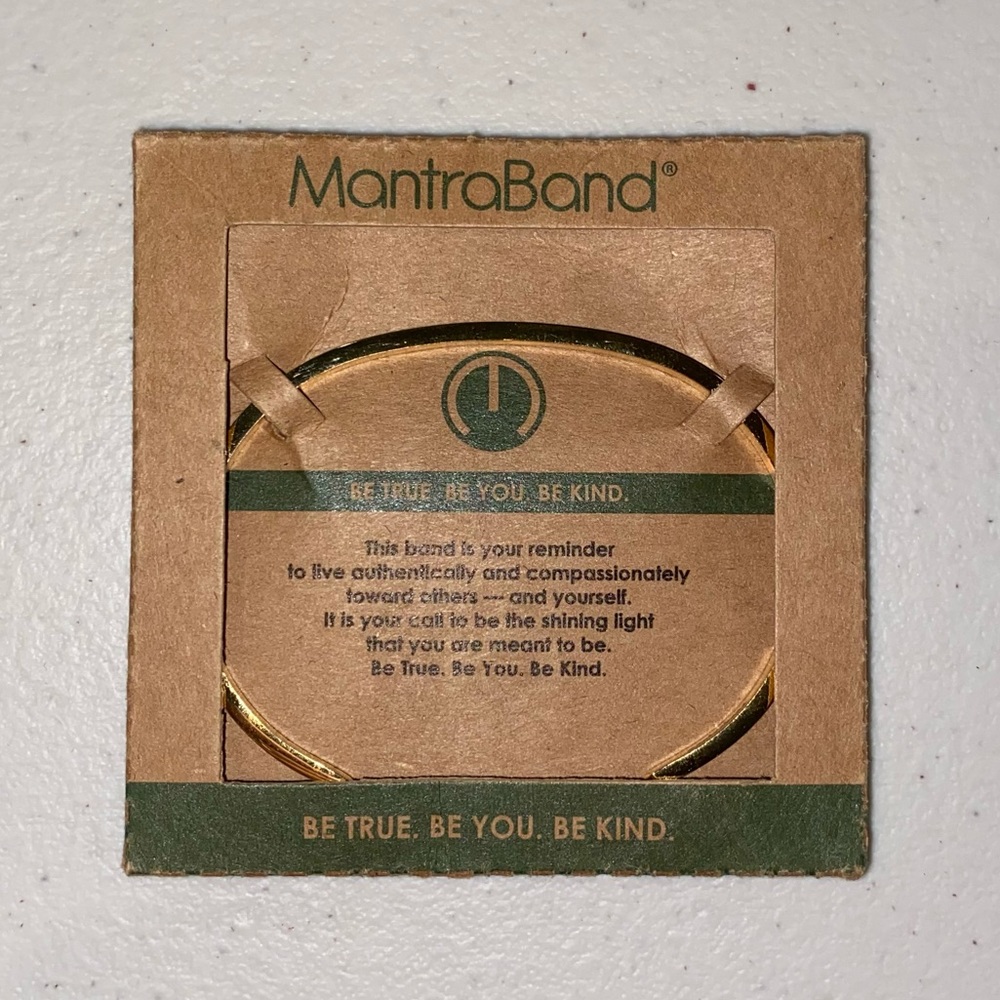 NWT Mantra Band Bracelet